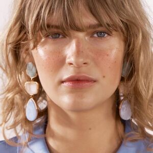 Statement blue drop earrings M65